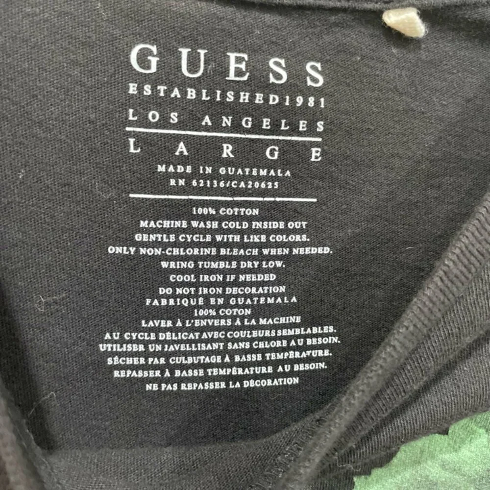 GUESS SKULL ROSES T-SHIRT BLACK EMO GOTHIC SIZE LARGE - Picture 10 of 12